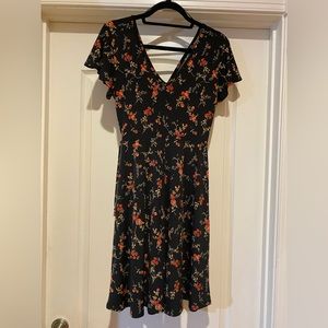 Kaileigh Floral Print Dress.  Size Small